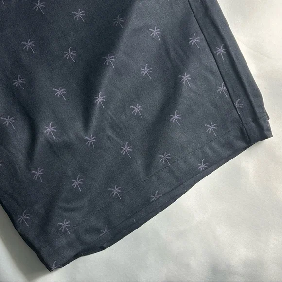 TravisMathew Men's Good Instincts Shorts Size: 42 NWT - Picture 16 of 16